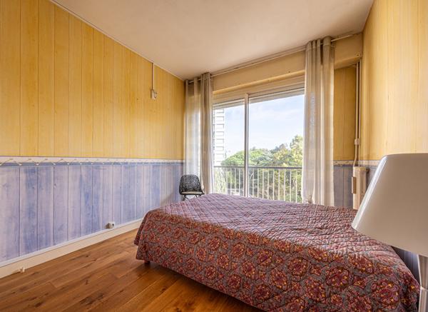 Appartement 92m², 3 chambres, balcons, stationnement