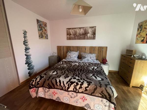 LES MONTS D'ANDAINE, maison 4 chambres, plain-pied, jacuzzi, garages