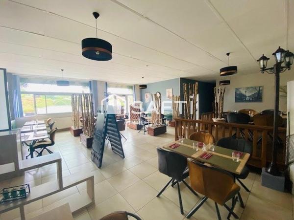 local commercial libre de tout commerce avec appartement