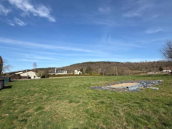 Terrain de 2 457 m², idéal projet professionnel