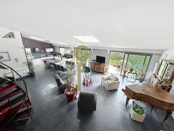 HABITATION ATYPIQUE STYLE LOFT AVEC OU SANS PARTIE COMMERCIALE