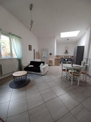 MOUVAUX : ENSEMBLE IMMOBILIER, NOMBREUSES POSSIBILITÉS !