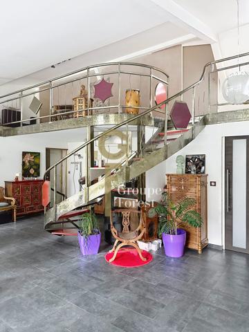 HABITATION ATYPIQUE STYLE LOFT AVEC OU SANS PARTIE COMMERCIALE