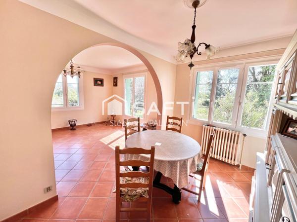 MAISON TRADITIONNELLE 2 LOGEMENTS ET DOUBLE GARAGE