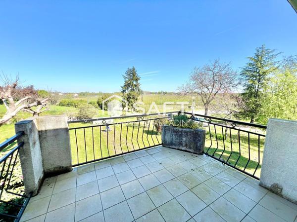 MAISON TRADITIONNELLE 2 LOGEMENTS ET DOUBLE GARAGE