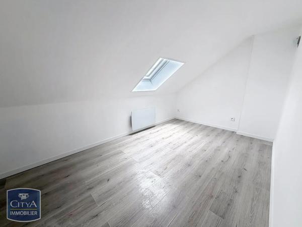 Appartement à louer 2 pièces 39m² Mairieux (59600)
