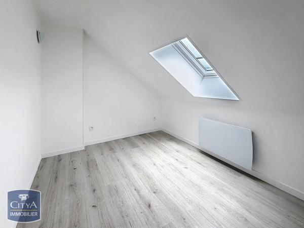 Appartement à louer 2 pièces 39m² Mairieux (59600)
