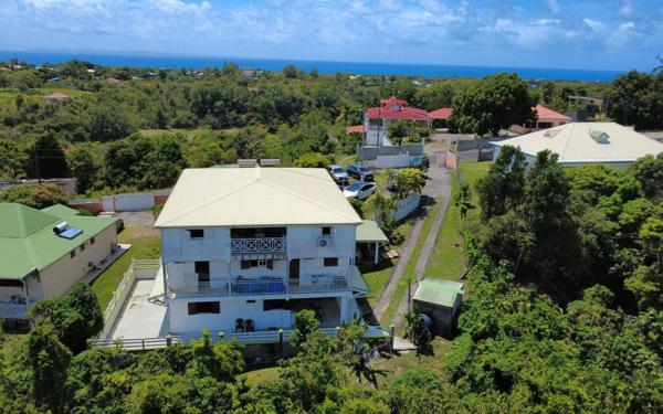 Immeuble à vendre    16 pièces •  Sainte-Anne