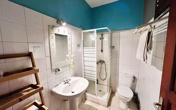 Immeuble à vendre    16 pièces •  Sainte-Anne