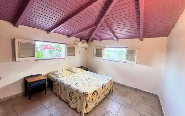 Immeuble à vendre    16 pièces •  Sainte-Anne