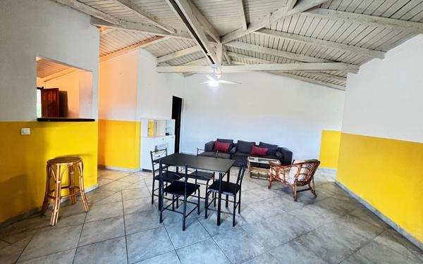 Immeuble à vendre    16 pièces •  Sainte-Anne