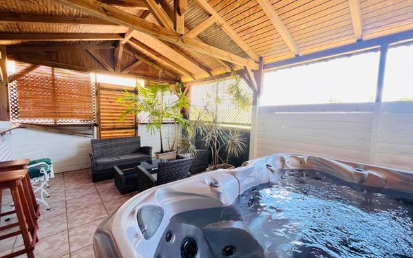 Immeuble à vendre    16 pièces •  Sainte-Anne