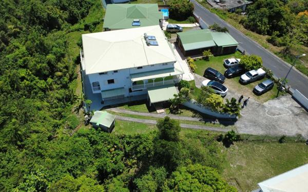 Immeuble à vendre    16 pièces •  Sainte-Anne