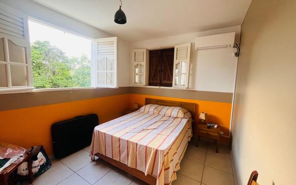 Immeuble à vendre    16 pièces •  Sainte-Anne