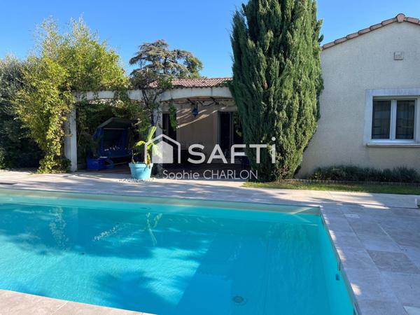 Rare, villa de plain-pied avec piscine