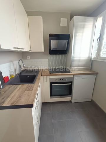 Appartement T4 64m2 rénové quartier saint pavin le mans