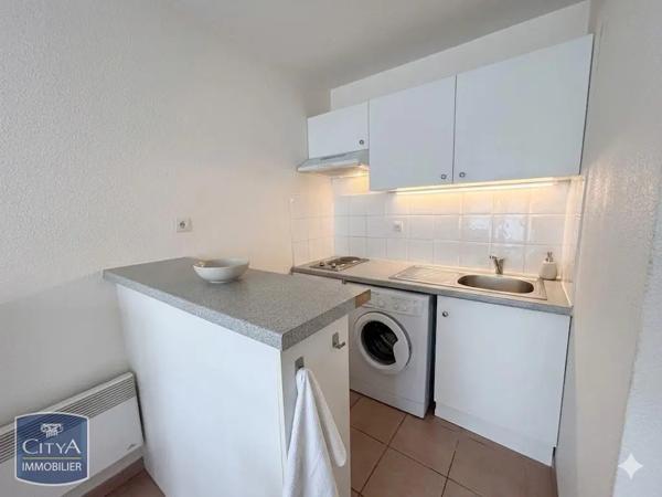 Appartement à louer 2 pièces 41.21m² Carcassonne (11000)