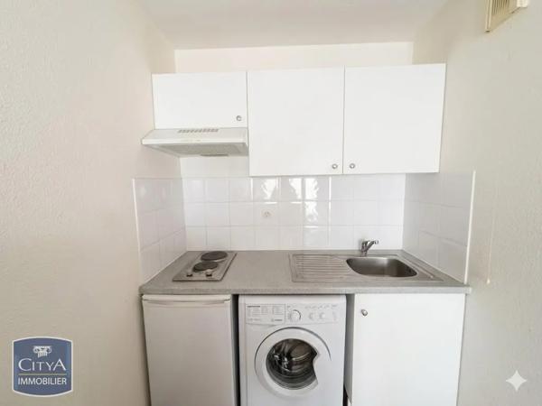 Appartement à louer 2 pièces 41.21m² Carcassonne (11000)