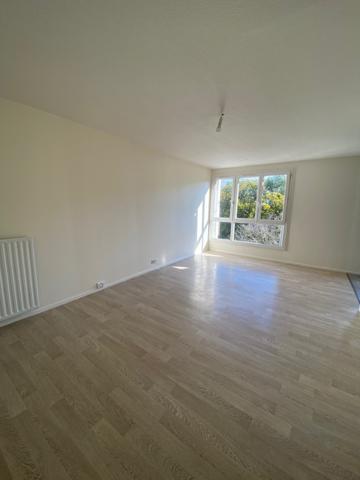 SAINT ELOI – LA ROCHELLE – JP BLANCHARD – APPARTEMENT LGT 14 – T2 – 3ème ETAGE