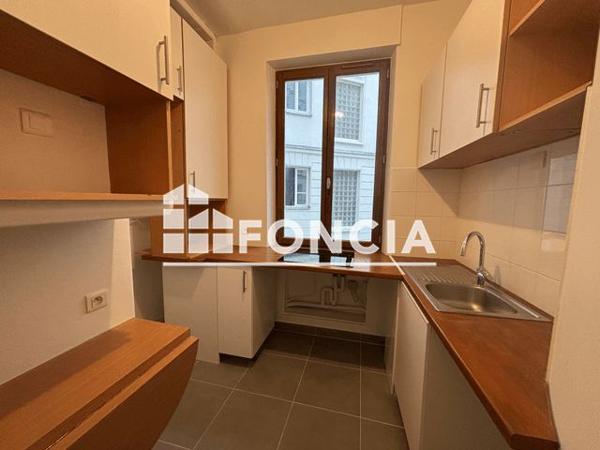 Location Appartement 3 pièces 55.36 m² - 5 RUE GUSTAVE COURBET Paris 75116