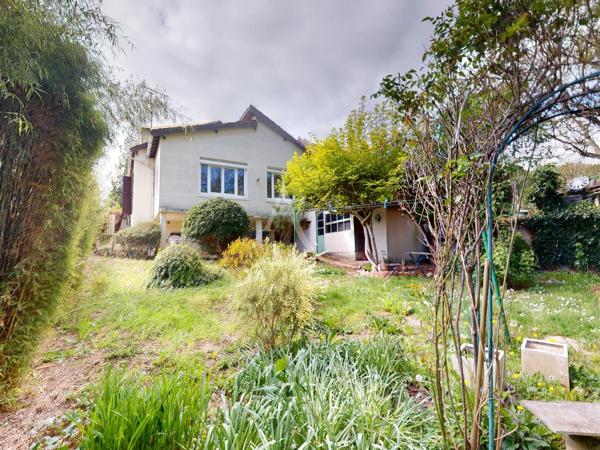 COUBRON, Maison 5 pièces dans un environnement calme et verdoyant
