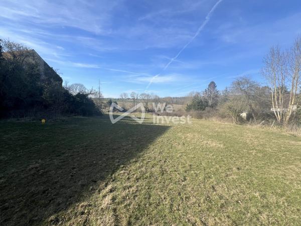Grand terrain à bâtir avec belle façade de 34 m dans un cadre verdoyant