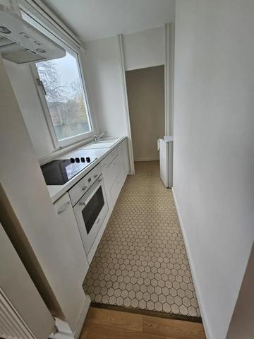 Location - Appartement Cambrai 59400 1 pièce 30 m 2