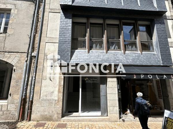 Location Local commercial 2 pièces 37 m² - 8 RUE DU GUEODET Quimper 29000