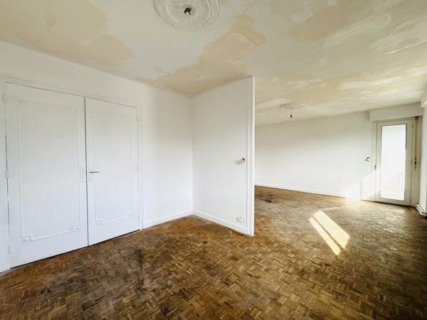 Bayonne BAB Appartement T4 à rénover avec terrasse et garage 280 000 € H.A.I.*