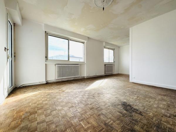 Bayonne BAB Appartement T4 à rénover avec terrasse et garage 280 000 € H.A.I.*