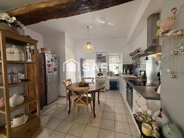 Jolie maison de ville, à proximité des commerces