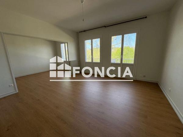 Location Appartement 3 pièces 92.43 m² - 2 QUAI DU PONT NEUF Tours 37000