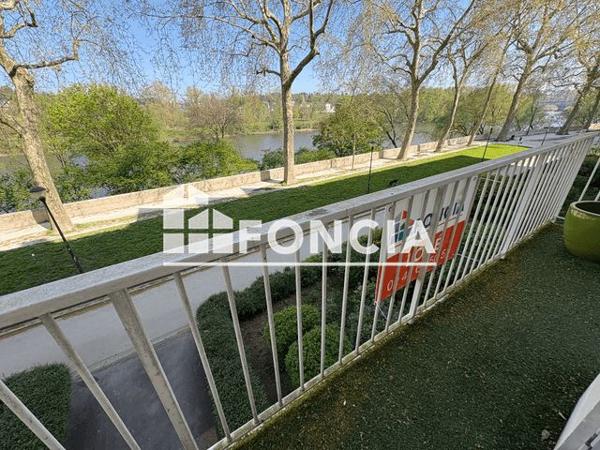Location Appartement 3 pièces 92.43 m² - 2 QUAI DU PONT NEUF Tours 37000