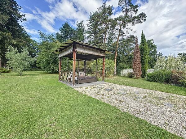 Domaine du Lys-Chantilly. Proche centre, maison Lamorlaye 7 pièce(s) 330 m2