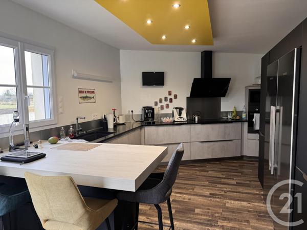 Maison à vendre  5 pièces - 279 m2 LE FENOUILLER - 85