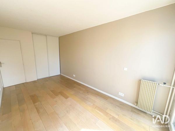Location appartement 3 pièces 73 m² Versailles