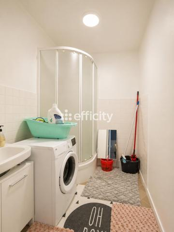 Appartement
         4 pièces
        - 70 m²