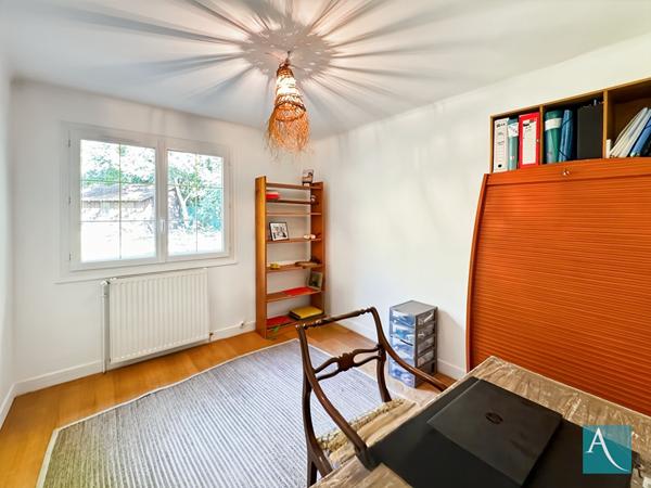 Maison 10pièces - 238 m2 - Terrain 2291 m2 - Saint Chéron 91530