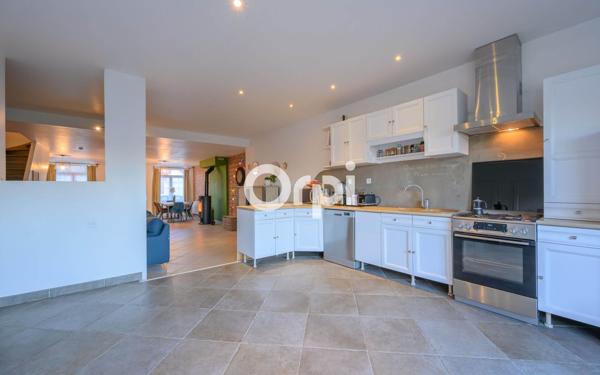 Maison à vendre    4 pièces •  Estaires