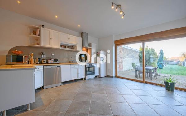 Maison à vendre    4 pièces •  Estaires