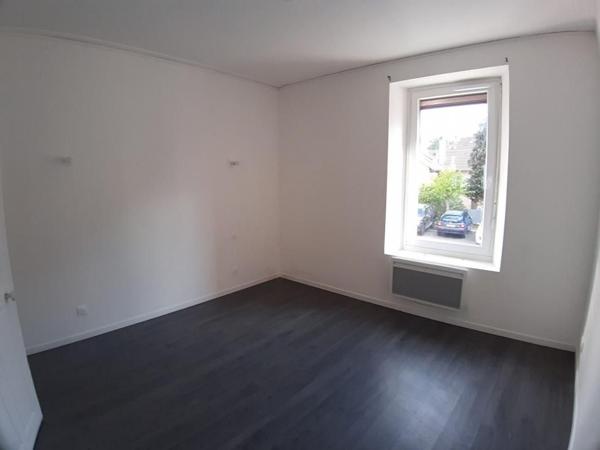 Location Appartement 29.38 m² - Moyenmoutier 88420