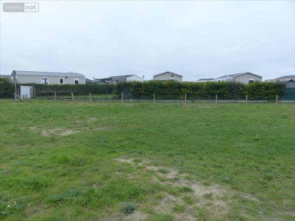 Terrain à Batir à vendre à Pirou dans la Manche (50770), ref : 50061-1071017