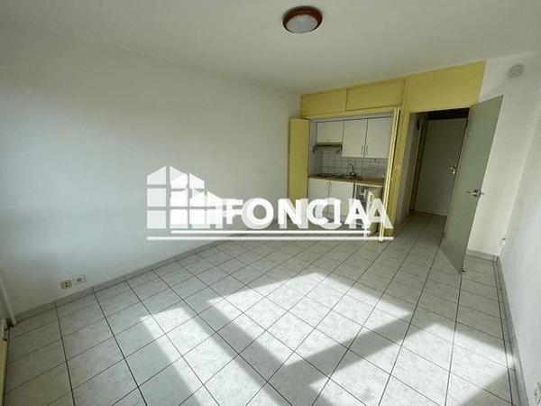Location Studio 22.5 m² - 15 RUE JACQUINOT Nancy 54000
