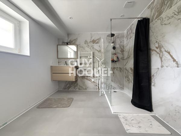 Maison rénovée – 165 m² – 4 chambres