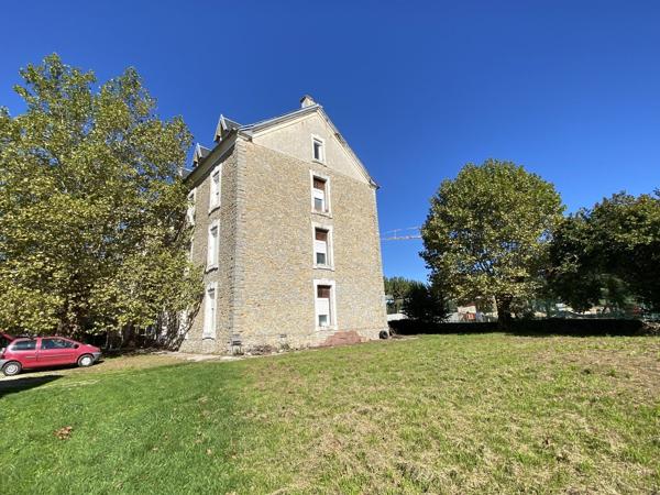 Idéal pour sénior ou premier achat : T2 avec ascenseur et parking privé ! Alvignac