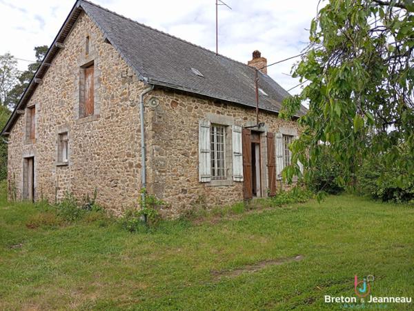 Corps de ferme proche Martigné Sur Mayenne
