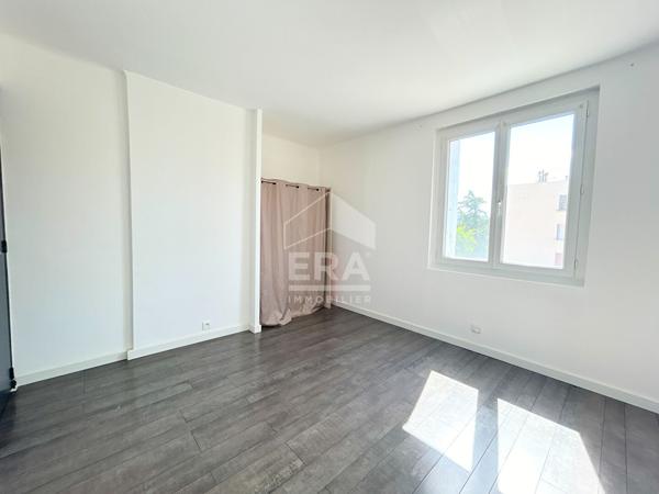 A LOUER 13860 PEYROLLES EN PROVENCE  APPARTEMENT MEUBLE TYPE 3 PIECES D'ENVIRON 51M² AVEC CAVE PRIVATIVE