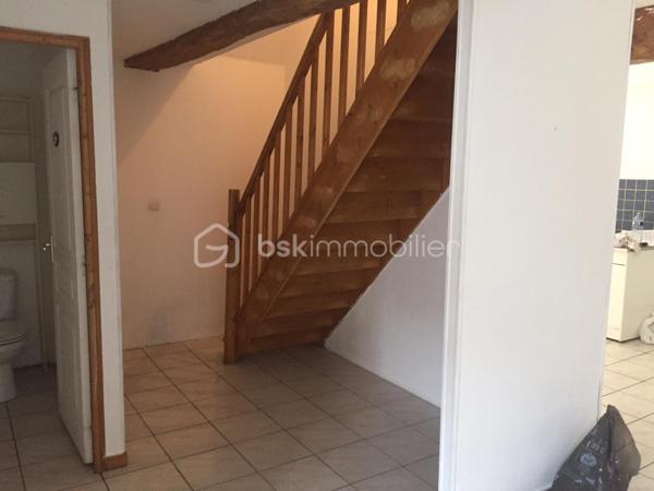 Immeuble de 160,99 m²