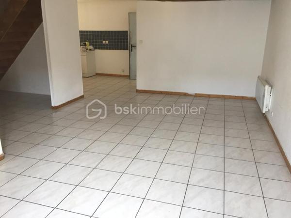 Immeuble de 160,99 m²