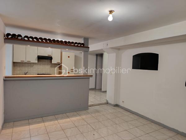 Immeuble de 160,99 m²